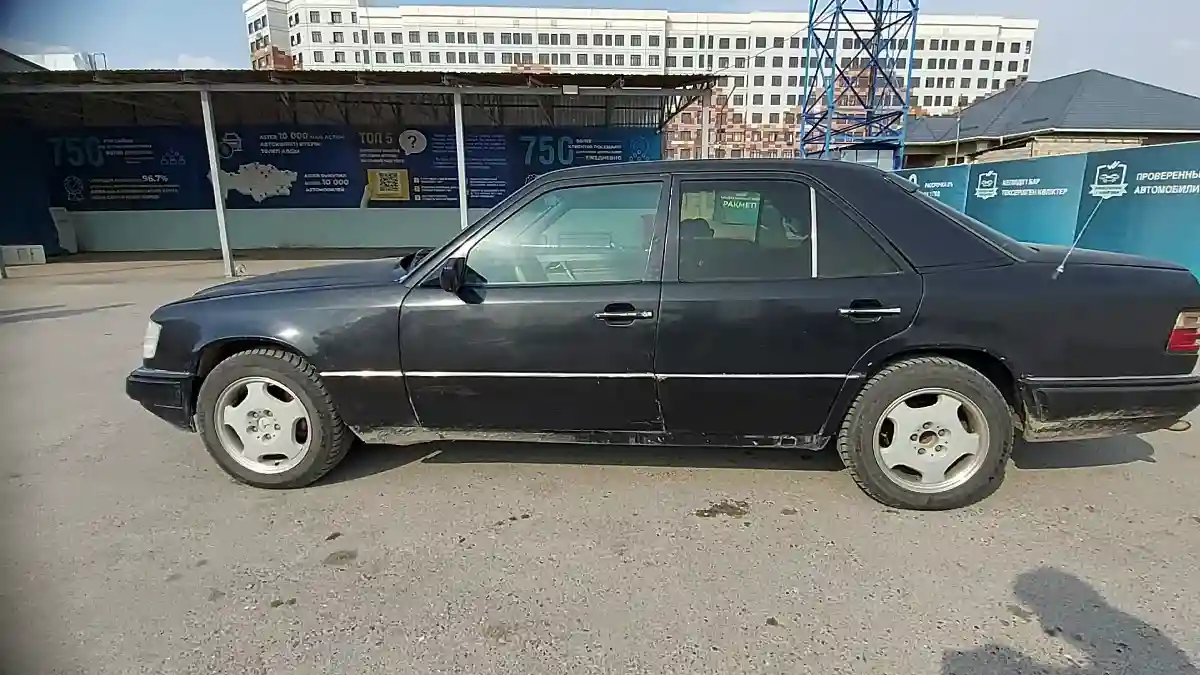Mercedes-Benz E-Класс 1993 года за 2 000 000 тг. в Шымкент