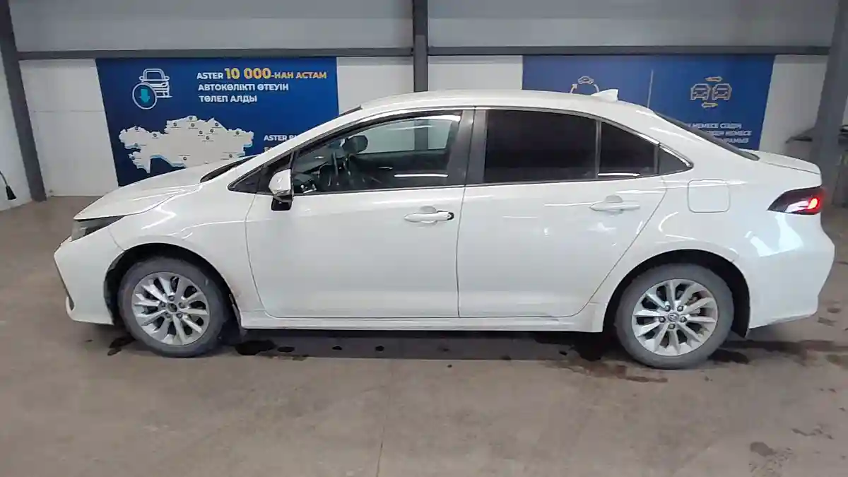 Toyota Corolla 2020 года за 9 500 000 тг. в Астана