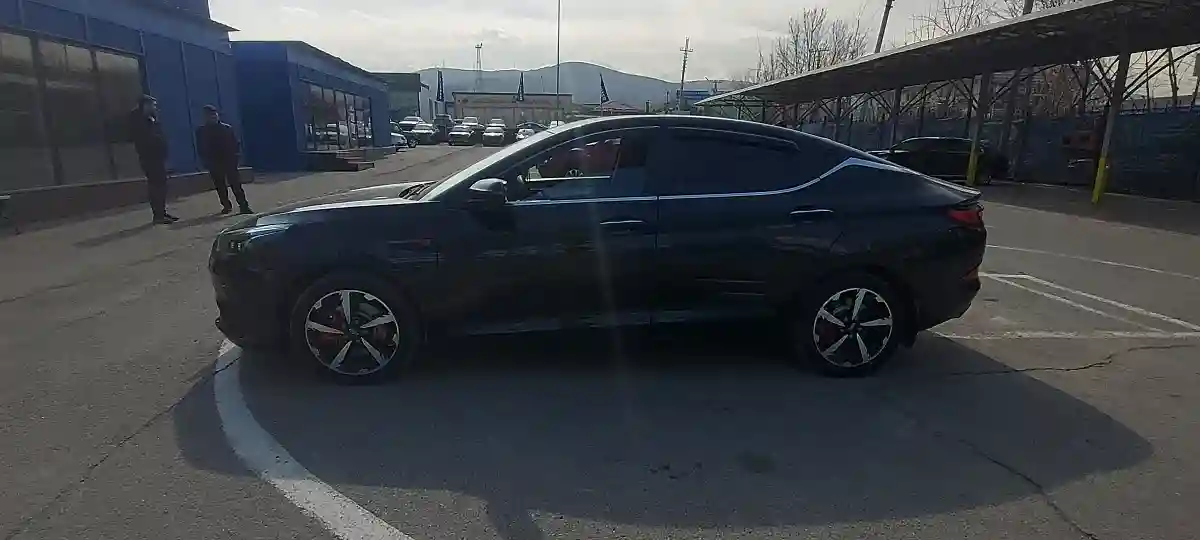 JAC J7 2022 года за 6 000 000 тг. в Алматы