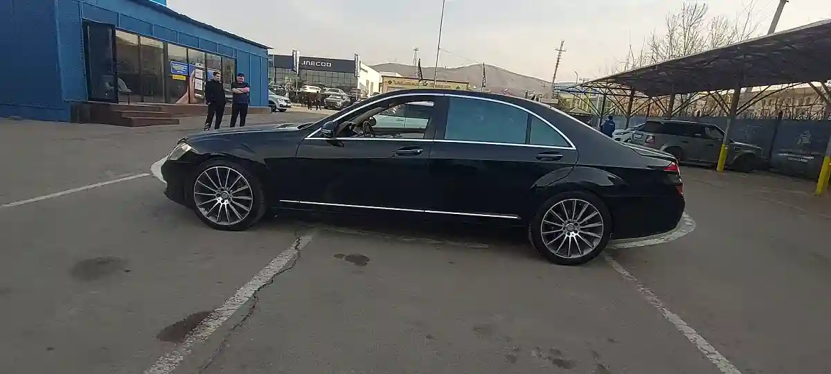 Mercedes-Benz S-Класс 2006 года за 5 700 000 тг. в Алматы