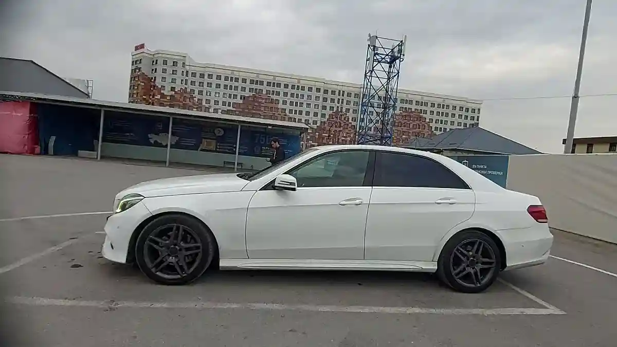 Mercedes-Benz E-Класс 2015 года за 10 000 000 тг. в Шымкент