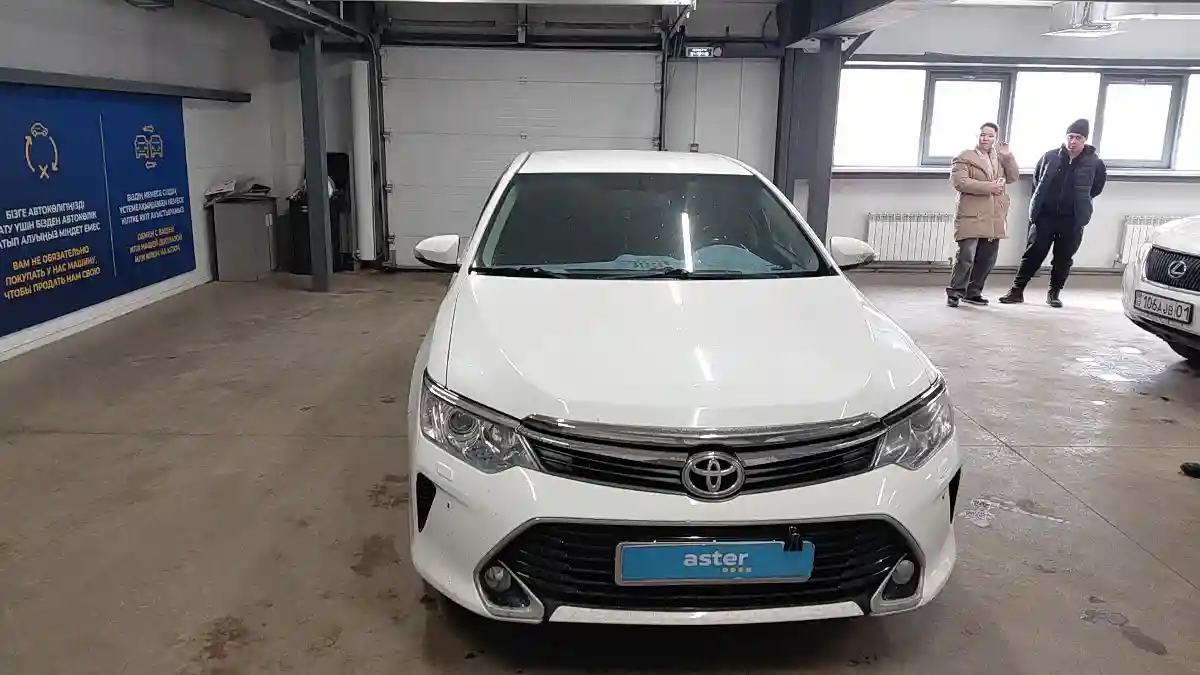 Toyota Camry 2014 года за 9 500 000 тг. в Астана