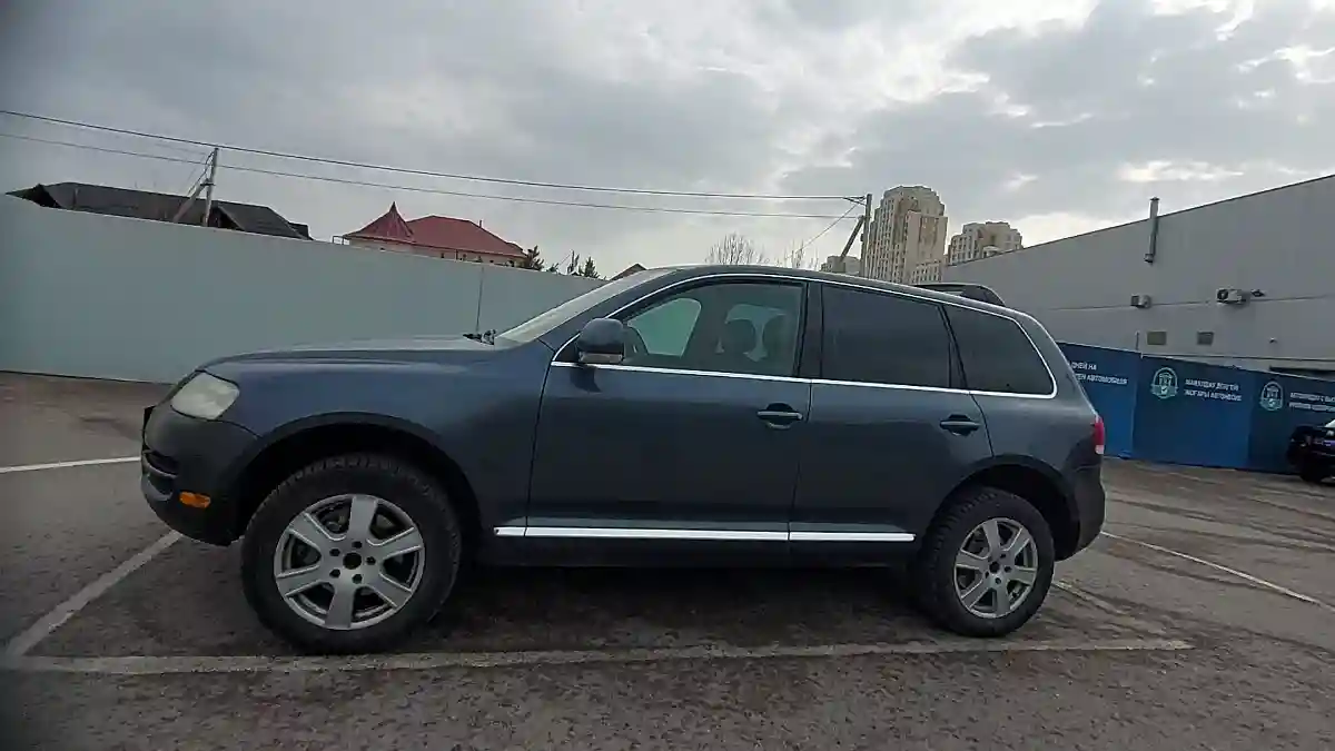 Volkswagen Touareg 2004 года за 4 800 000 тг. в Шымкент