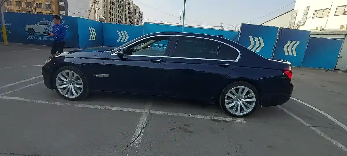 BMW 7 серии 2012 года за 10 500 000 тг. в Алматы