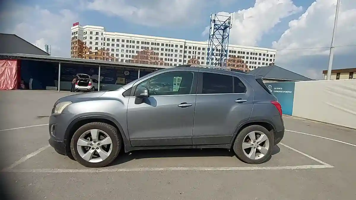 Chevrolet Tracker 2013 года за 5 300 000 тг. в Шымкент
