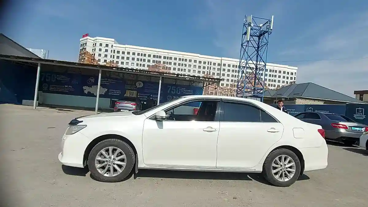 Toyota Camry 2012 года за 9 000 000 тг. в Шымкент
