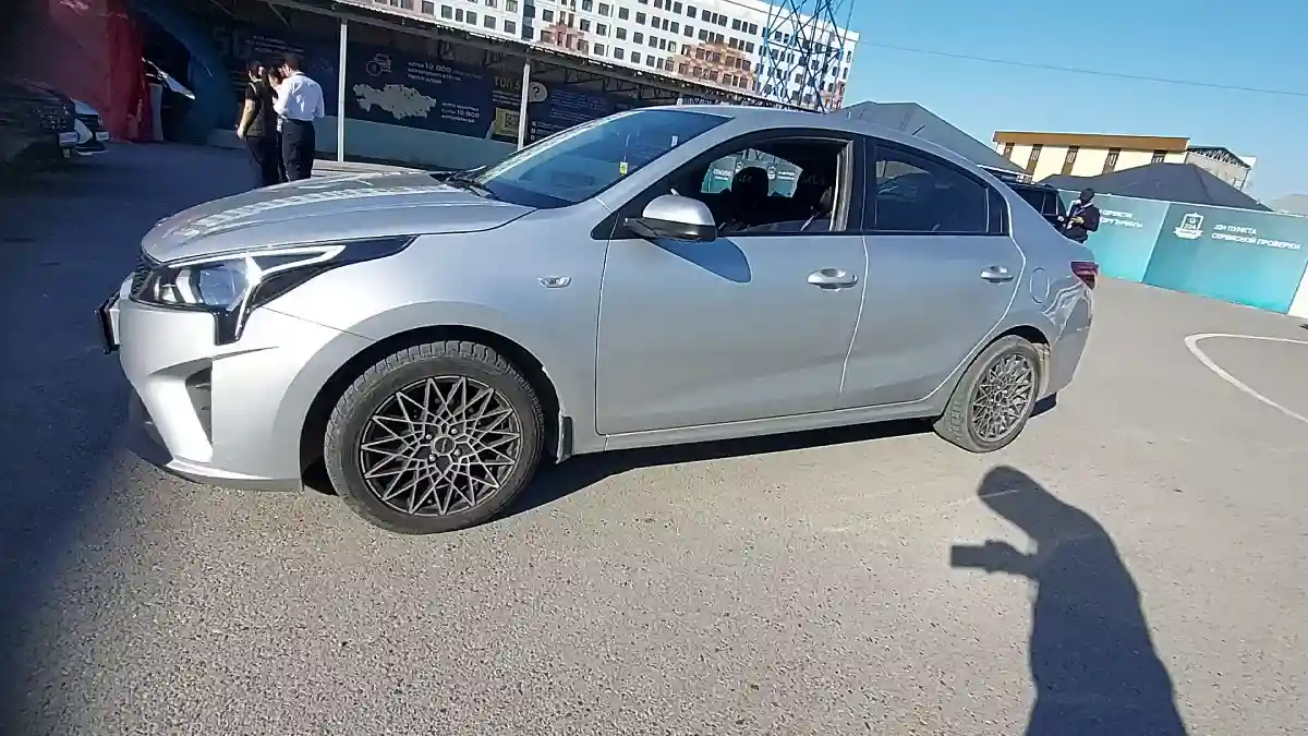 Kia Rio 2021 года за 7 400 000 тг. в Шымкент