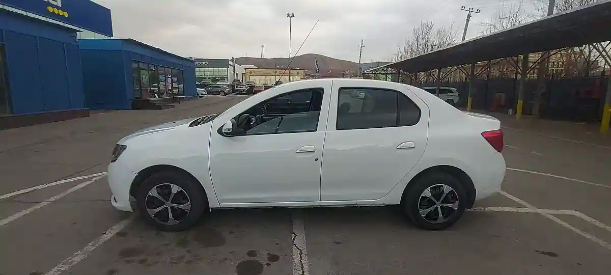 Renault Logan 2015 года за 2 700 000 тг. в Алматы