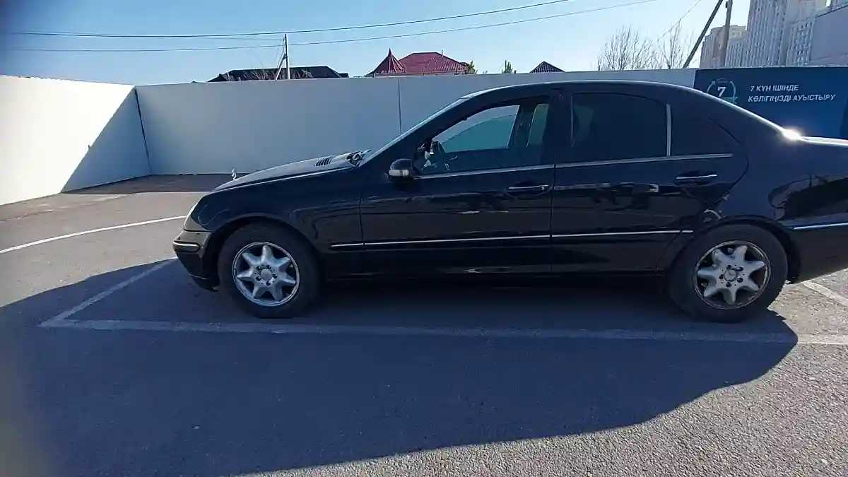 Mercedes-Benz C-Класс 2000 года за 3 000 000 тг. в Шымкент