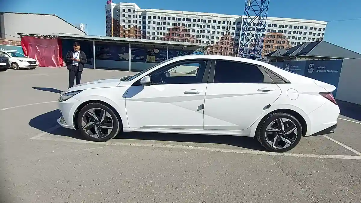 Hyundai Avante 2021 года за 9 000 000 тг. в Шымкент