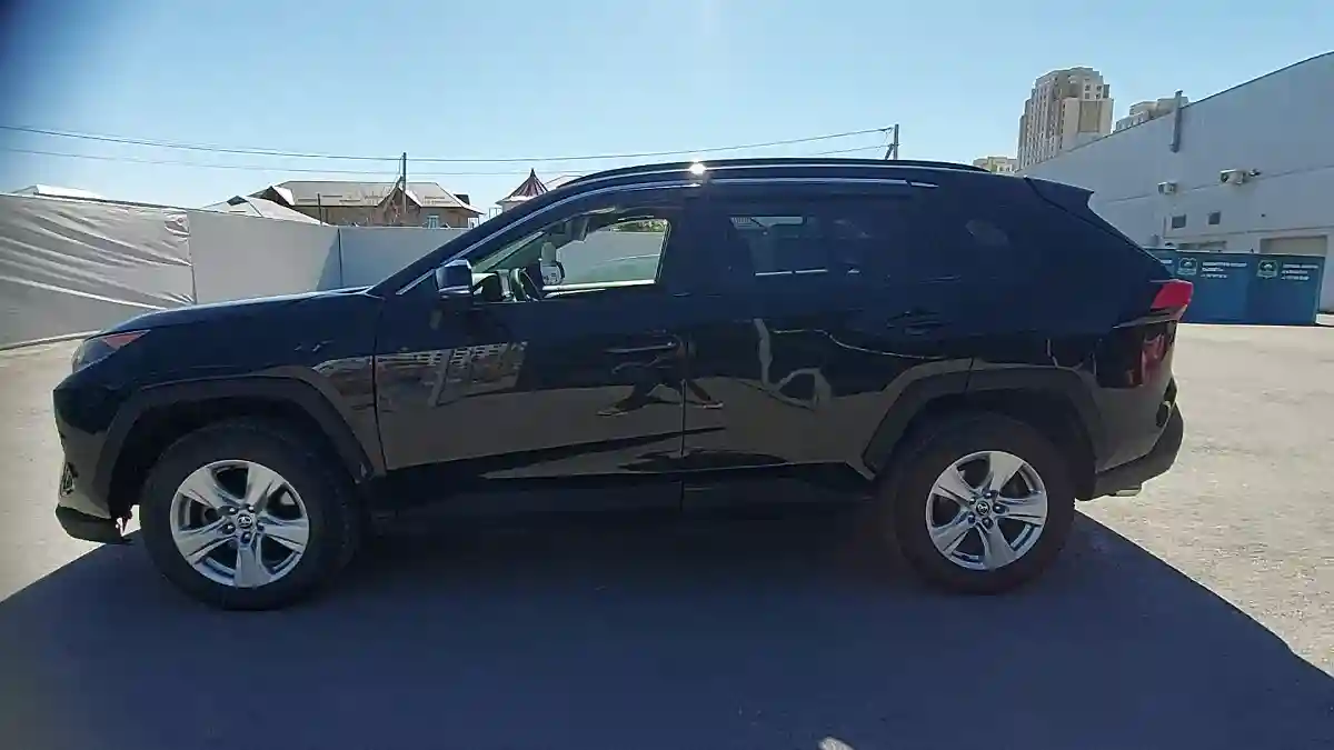 Toyota RAV4 2020 года за 14 000 000 тг. в Шымкент