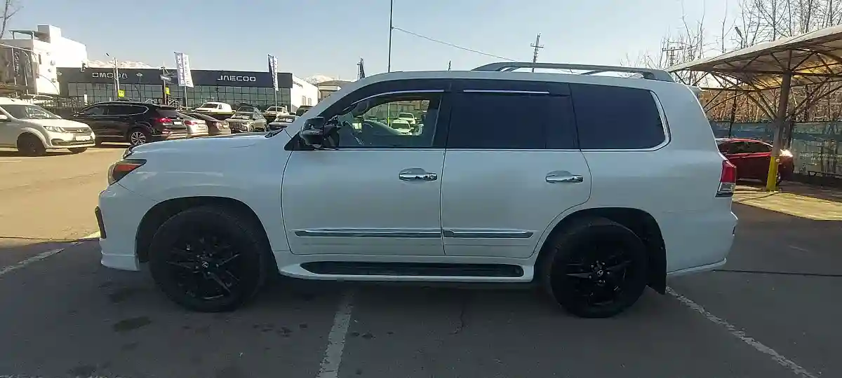 Lexus LX 2012 года за 23 000 000 тг. в Алматы