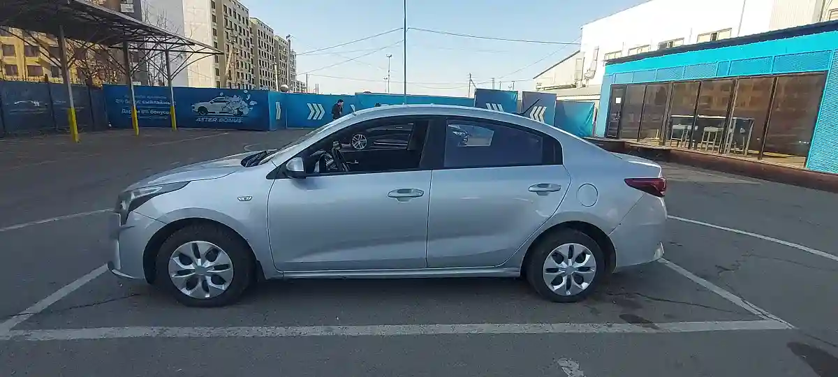 Kia Rio 2022 года за 7 500 000 тг. в Алматы