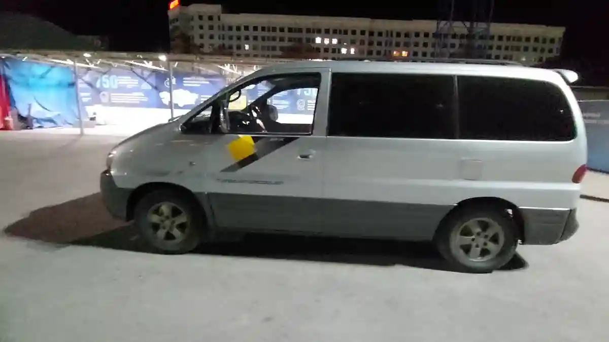 Hyundai Starex 2002 года за 2 800 000 тг. в Шымкент