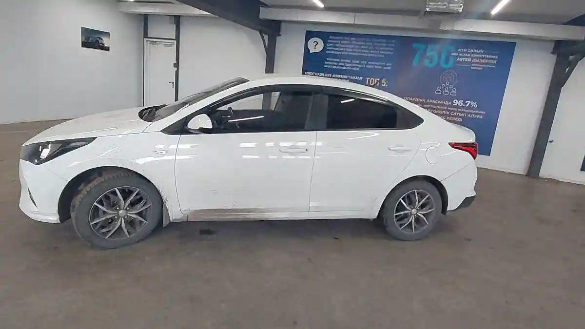 Hyundai Accent 2021 года за 7 500 000 тг. в Астана