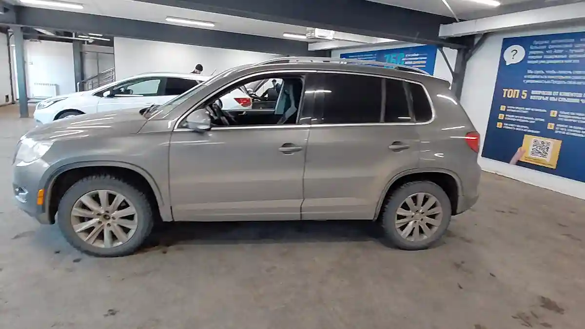 Volkswagen Tiguan 2008 года за 3 600 000 тг. в Астана