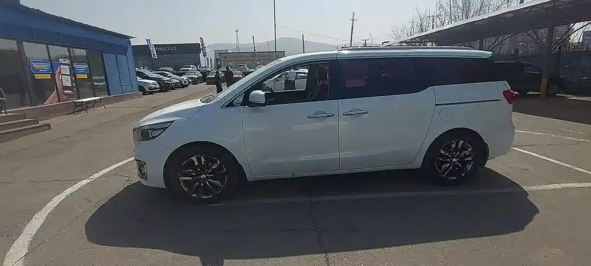 Kia Carnival 2016 года за 10 500 000 тг. в Алматы