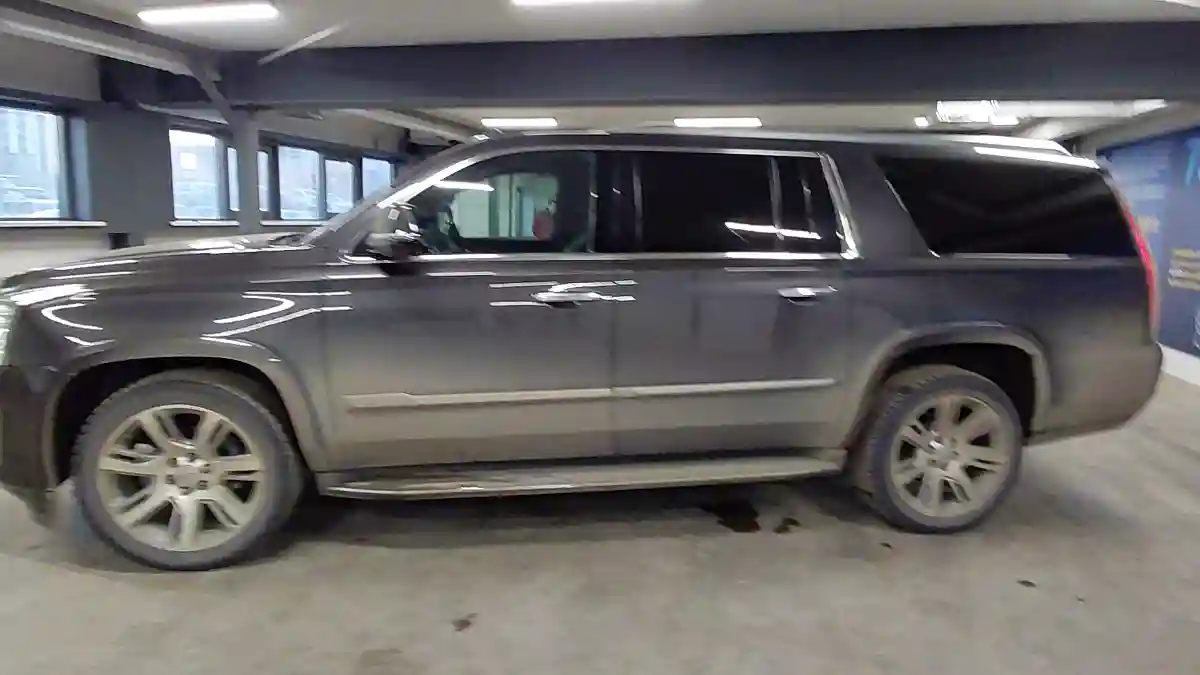 Cadillac Escalade 2016 года за 24 000 000 тг. в Астана