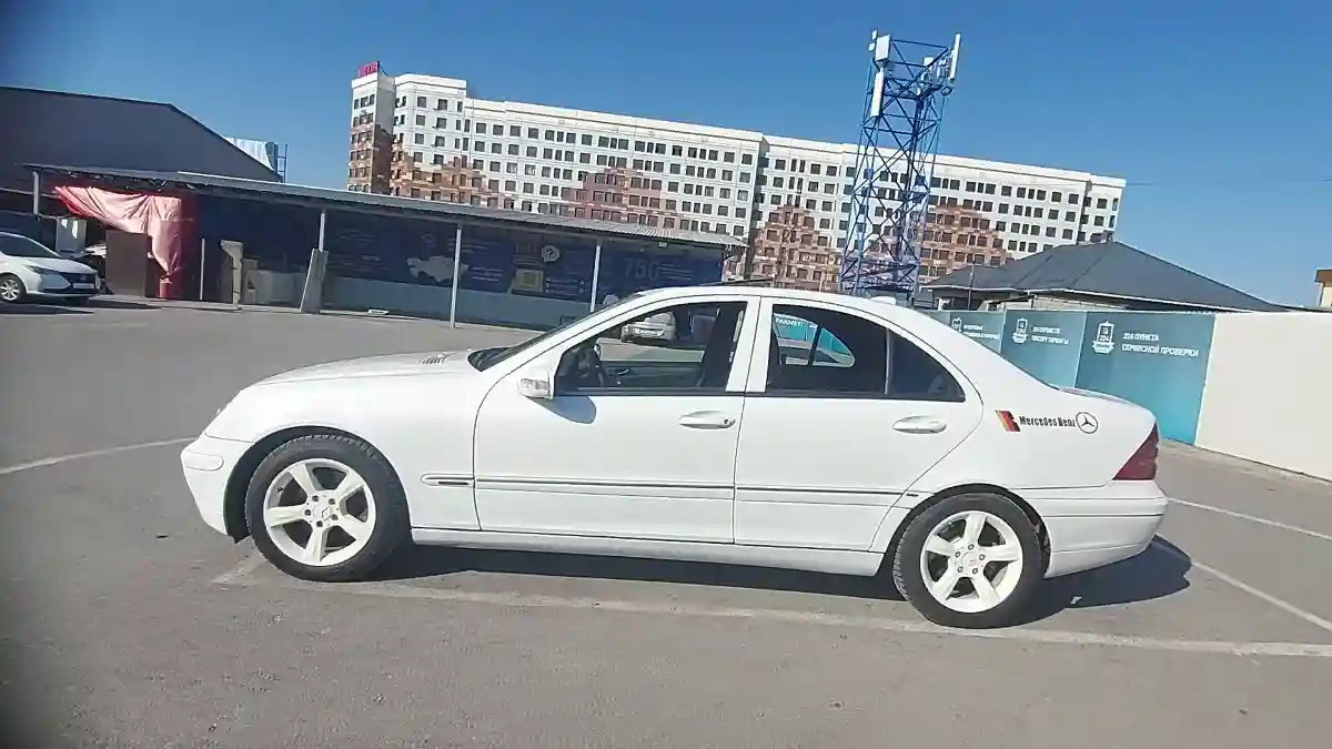 Mercedes-Benz C-Класс 2000 года за 3 000 000 тг. в Шымкент