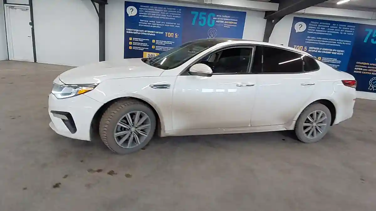 Kia Optima 2019 года за 9 500 000 тг. в Астана