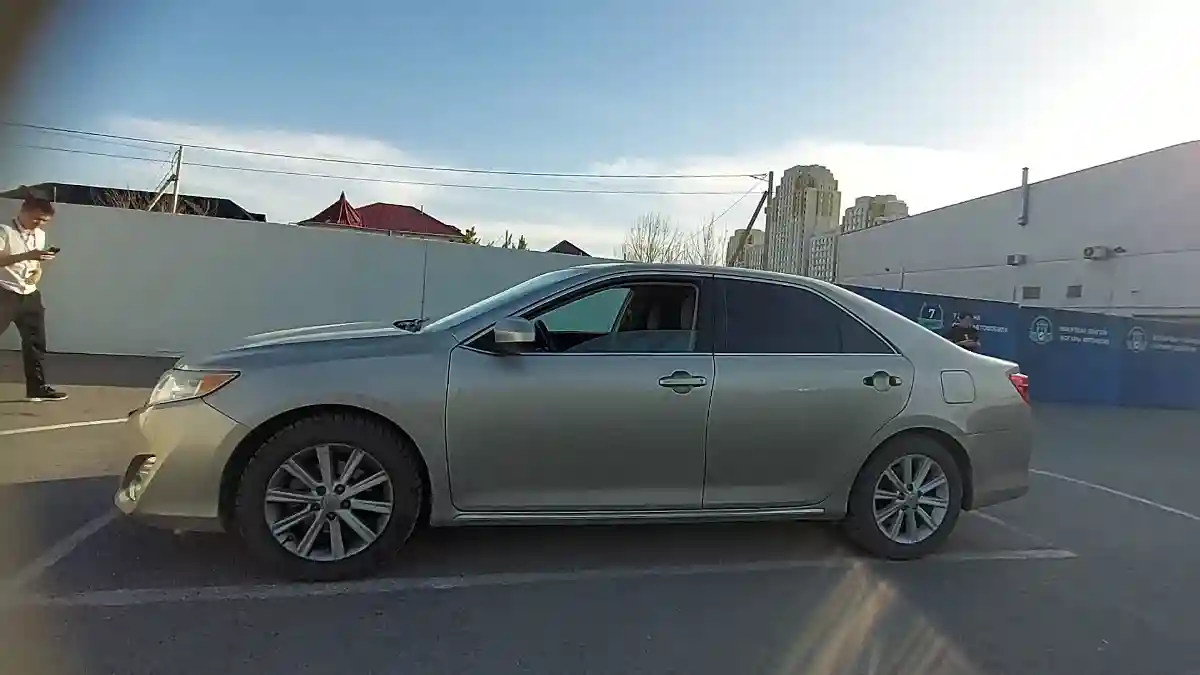 Toyota Camry 2013 года за 9 000 000 тг. в Шымкент