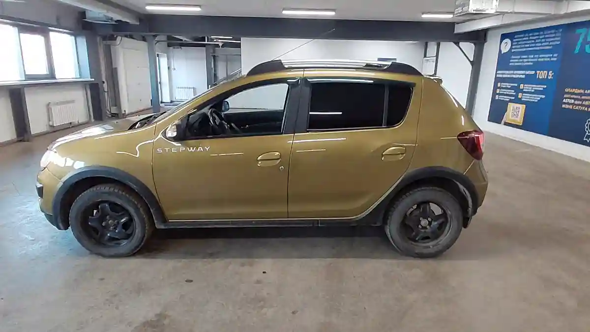 Renault Sandero 2017 года за 4 500 000 тг. в Астана