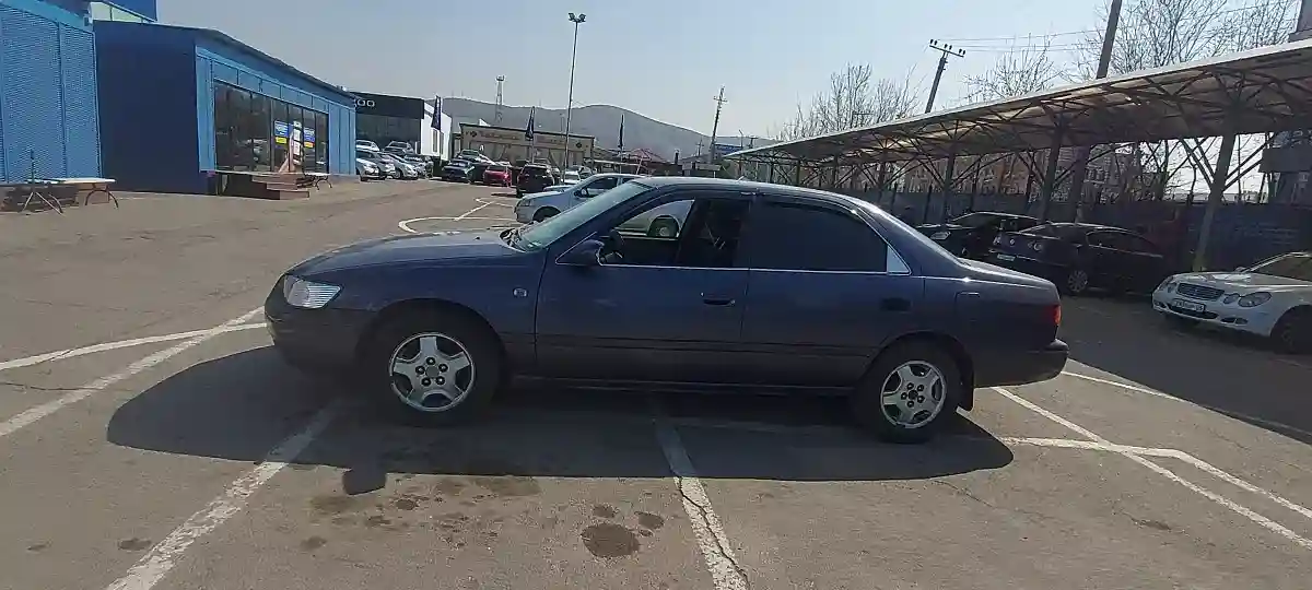 Toyota Camry 2000 года за 3 500 000 тг. в Алматы
