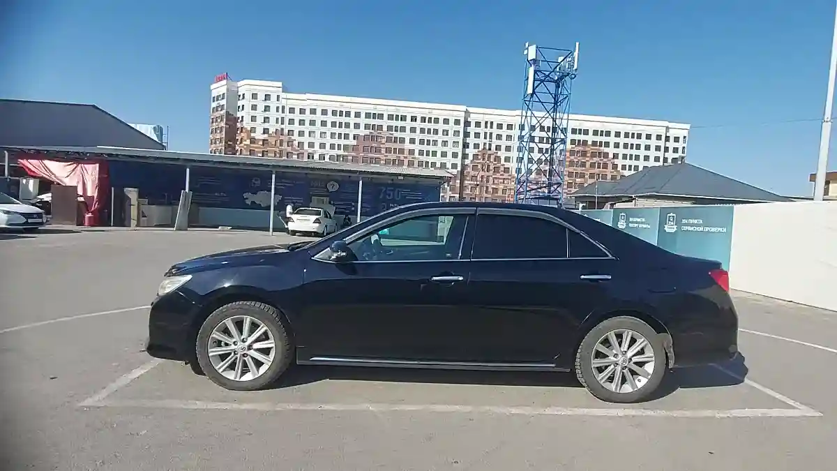 Toyota Camry 2012 года за 9 000 000 тг. в Шымкент