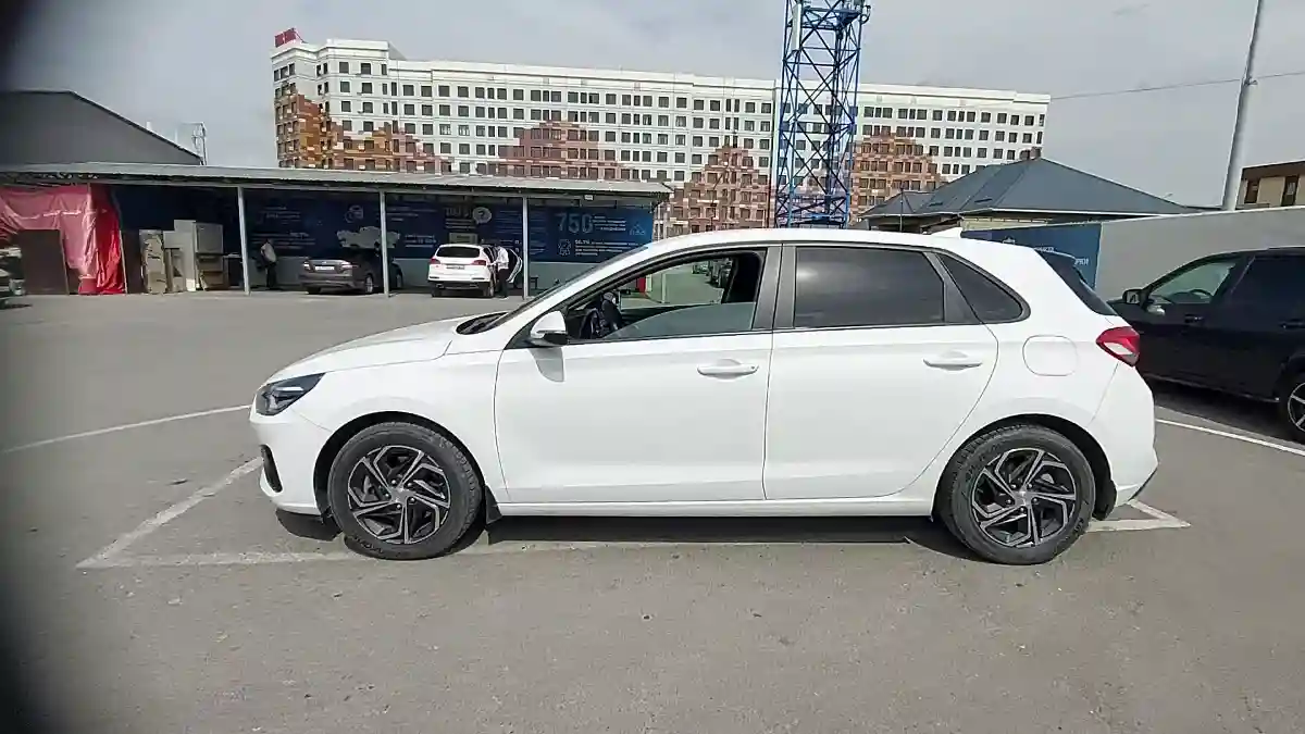 Hyundai i30 2023 года за 9 000 000 тг. в Шымкент