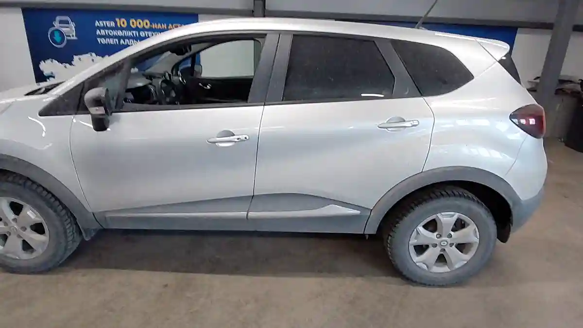 Renault Kaptur 2020 года за 6 000 000 тг. в Астана