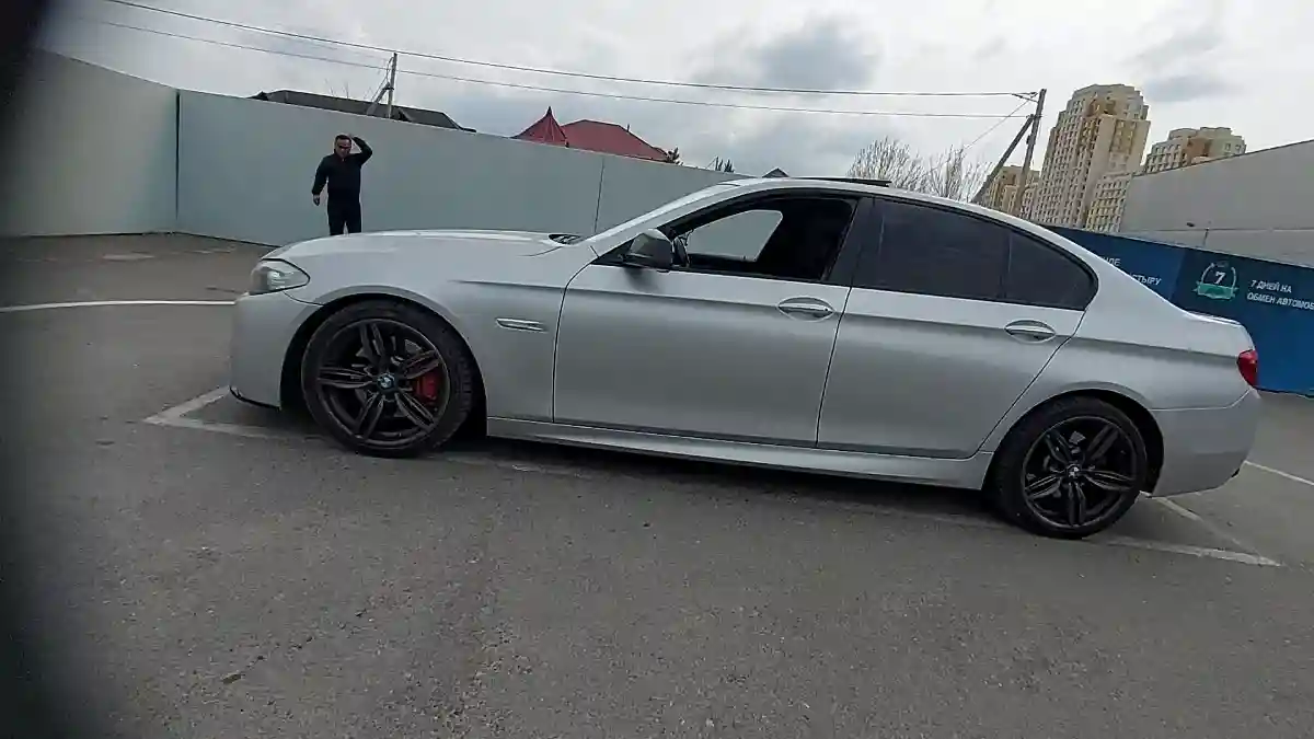 BMW 5 серии 2013 года за 12 000 000 тг. в Шымкент