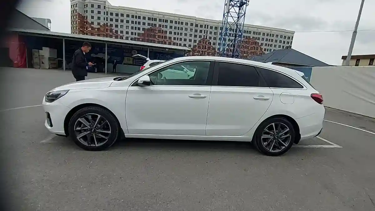 Hyundai i30 2023 года за 8 000 000 тг. в Шымкент