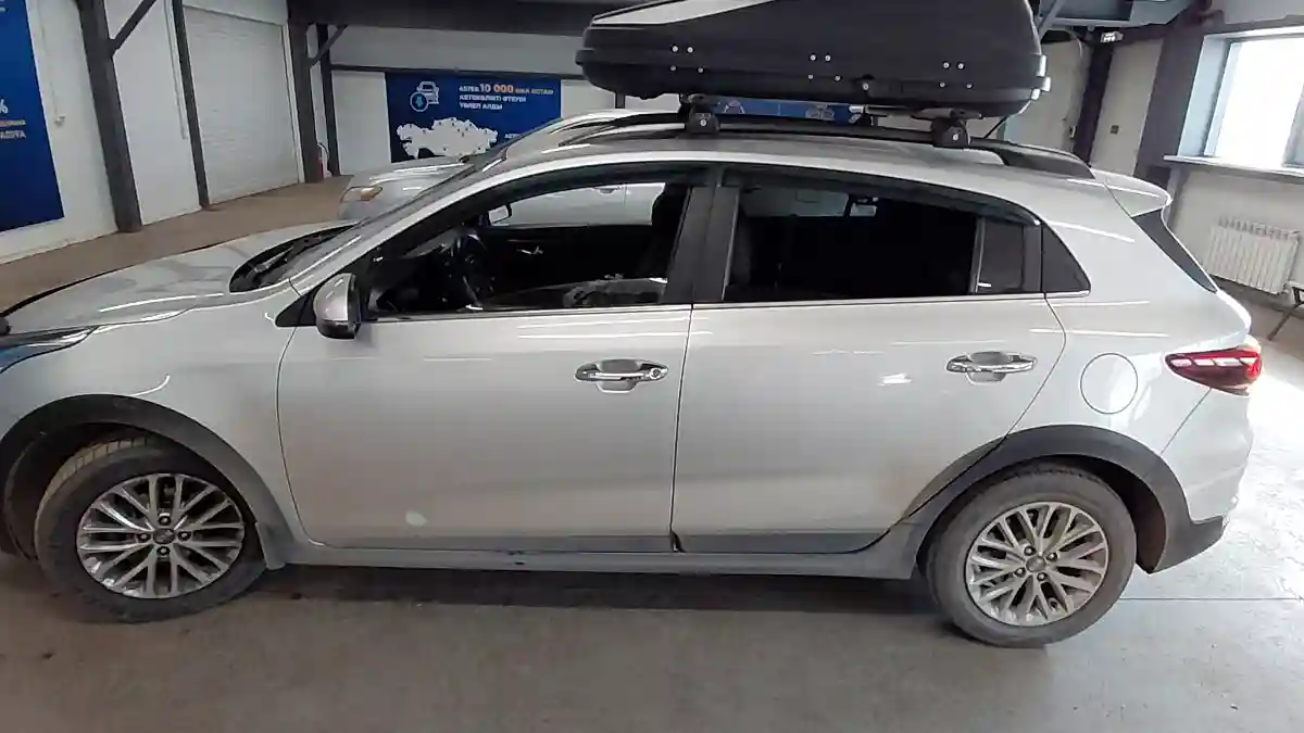 Kia Rio 2020 года за 7 500 000 тг. в Астана