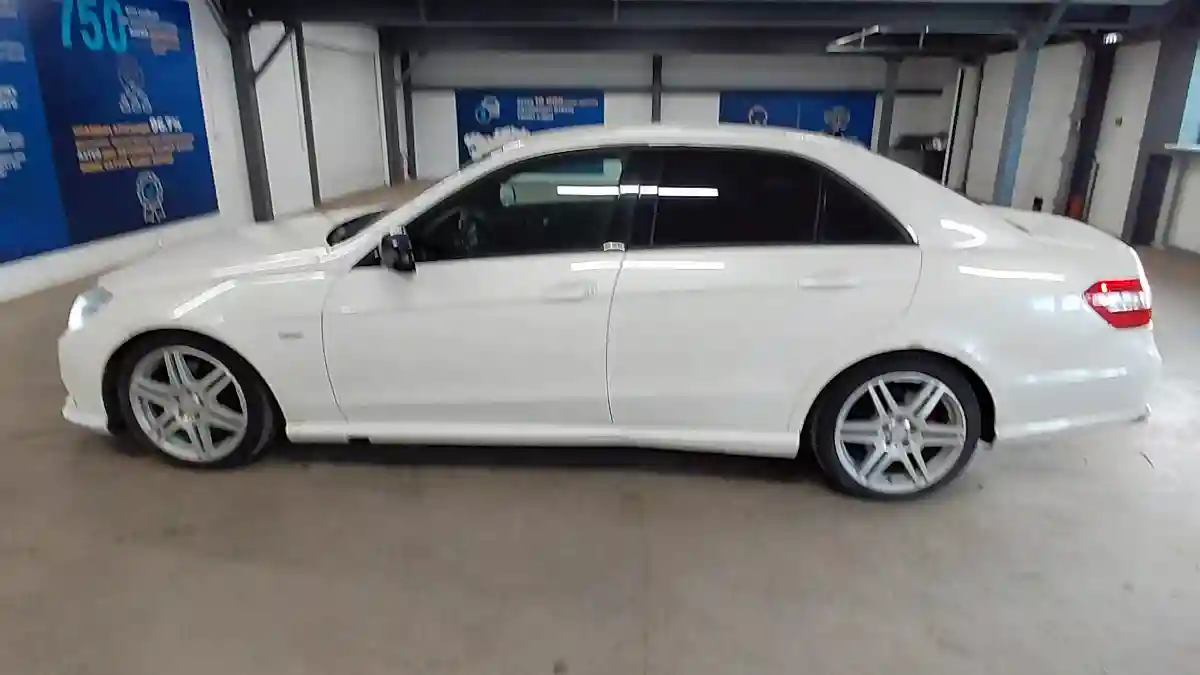 Mercedes-Benz E-Класс 2010 года за 7 500 000 тг. в Астана