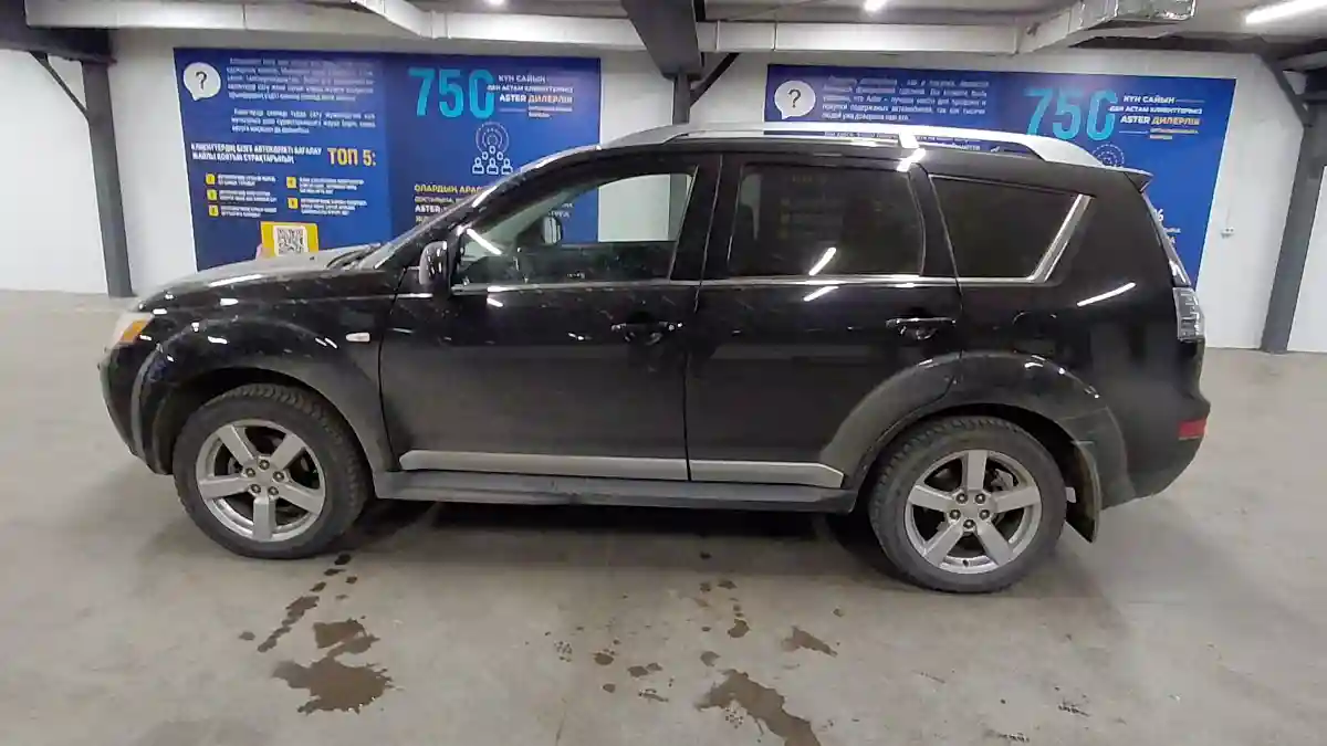 Mitsubishi Outlander 2008 года за 5 500 000 тг. в Астана