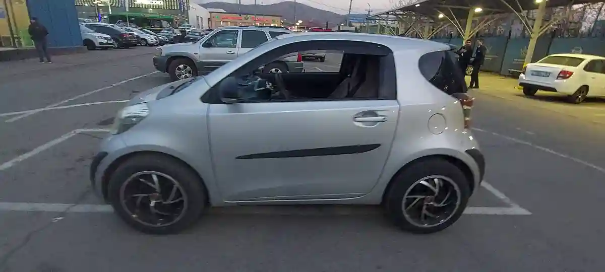 Toyota iQ 2009 года за 4 500 000 тг. в Алматы