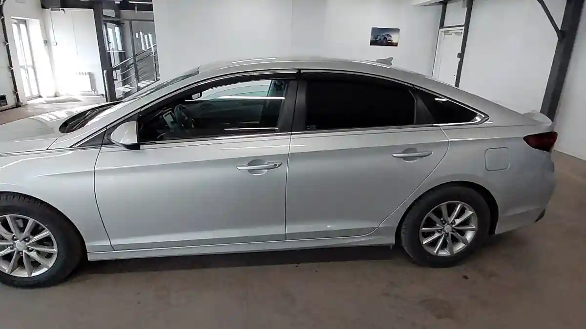 Hyundai Sonata 2019 года за 8 700 000 тг. в Астана