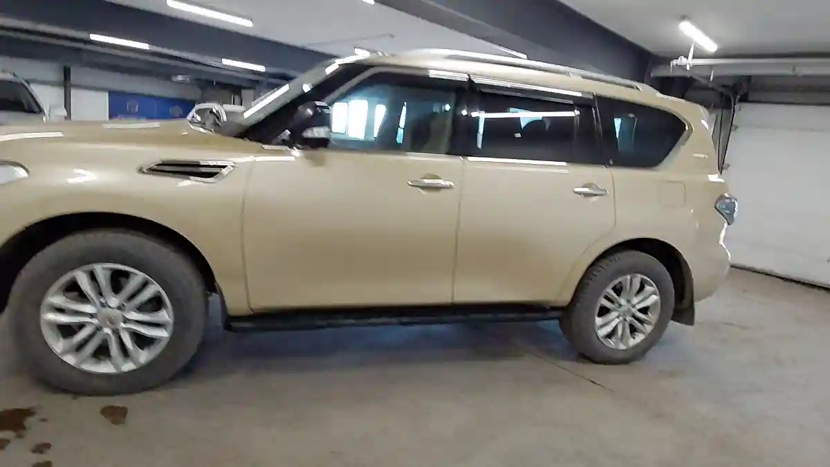 Nissan Patrol 2011 года за 10 000 000 тг. в Астана