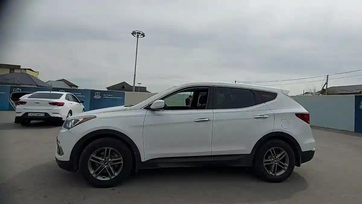 Hyundai Santa Fe 2016 года за 10 000 000 тг. в Шымкент