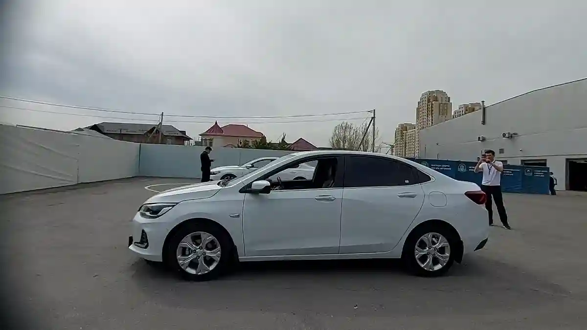 Chevrolet Onix 2023 года за 5 500 000 тг. в Шымкент