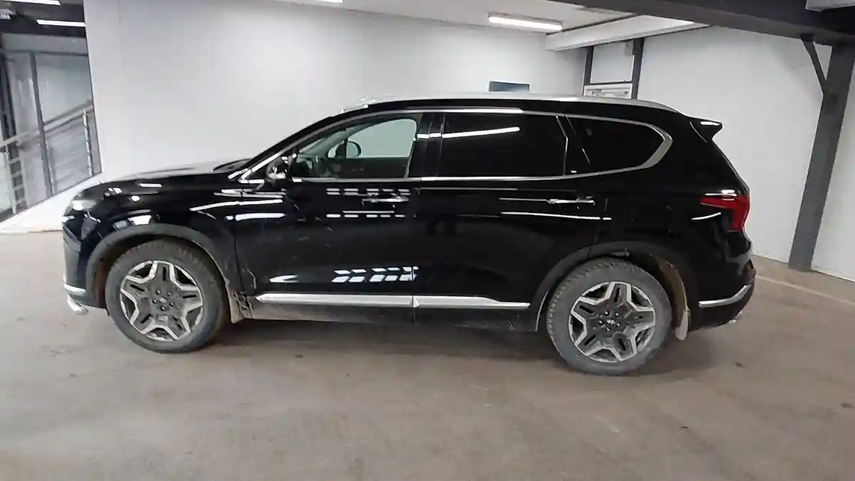 Hyundai Santa Fe 2021 года за 16 000 000 тг. в Астана