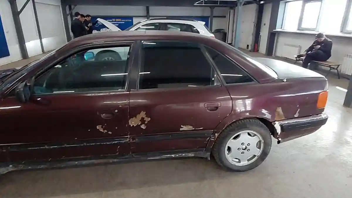 Audi 100 1992 года за 700 000 тг. в Астана