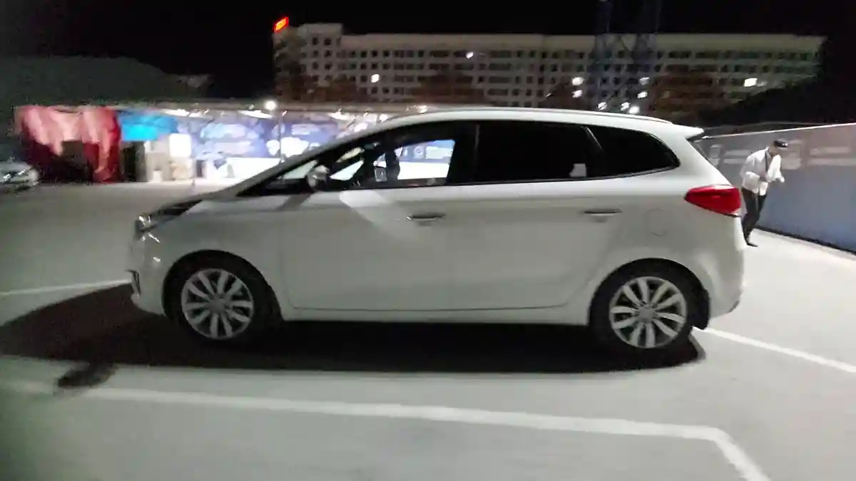 Kia Carens 2015 года за 8 000 000 тг. в Шымкент