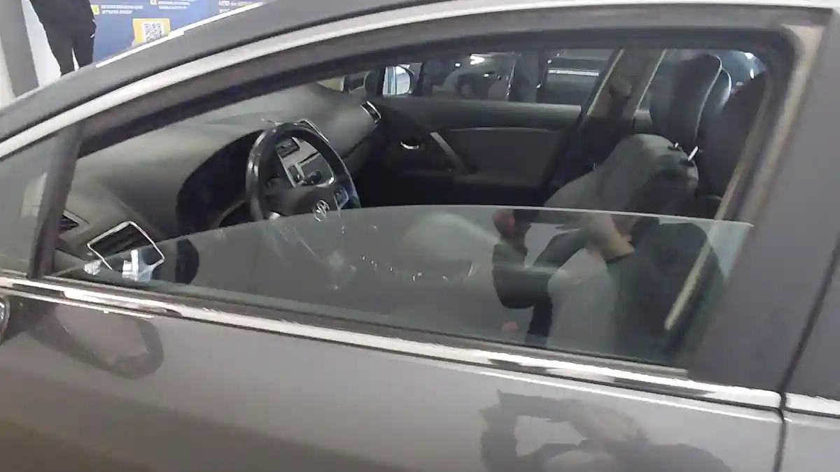 Toyota Avensis 2012 года за 6 500 000 тг. в Астана