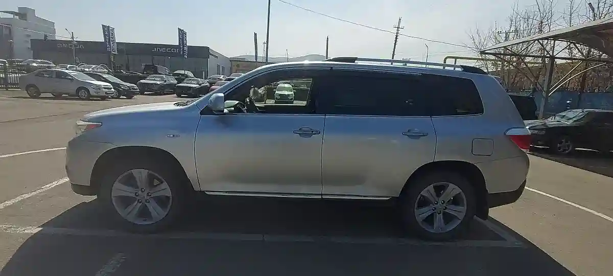 Toyota Highlander 2011 года за 13 500 000 тг. в Алматы