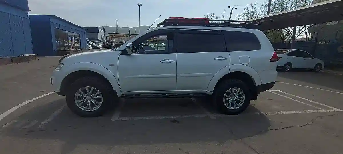 Mitsubishi Pajero Sport 2015 года за 10 000 000 тг. в Алматы