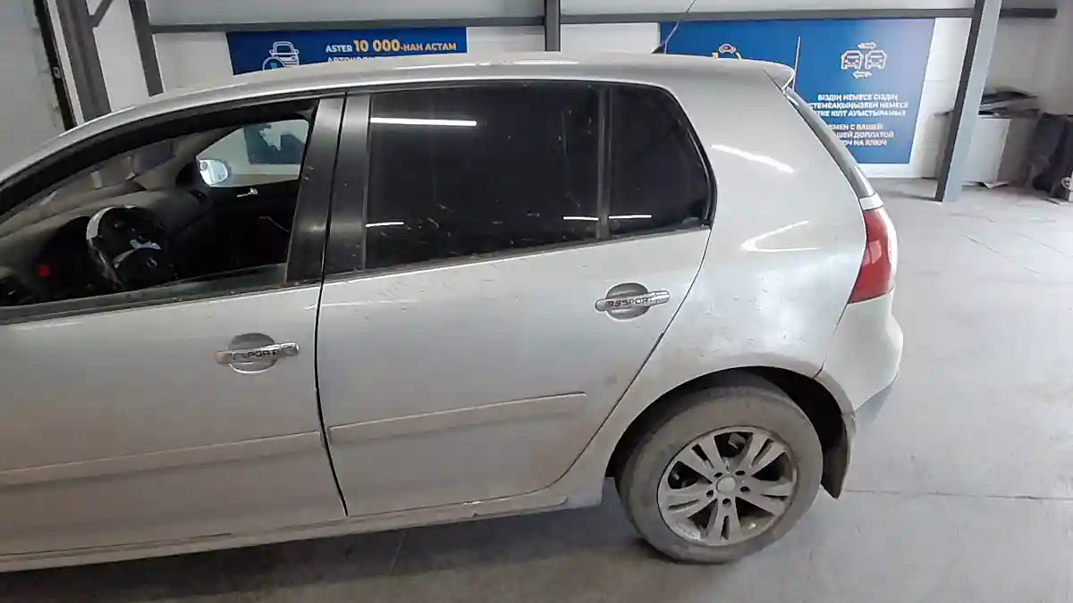 Volkswagen Golf 2007 года за 3 000 000 тг. в Астана