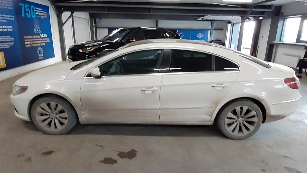 Volkswagen Passat CC 2009 года за 5 500 000 тг. в Астана