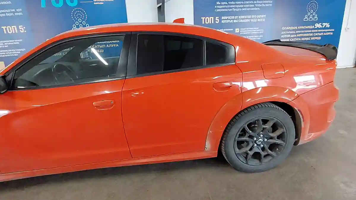 Dodge Charger 2018 года за 16 000 000 тг. в Астана