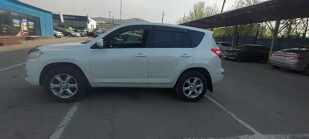 Toyota RAV4 2010 года за 7 500 000 тг. в Алматы